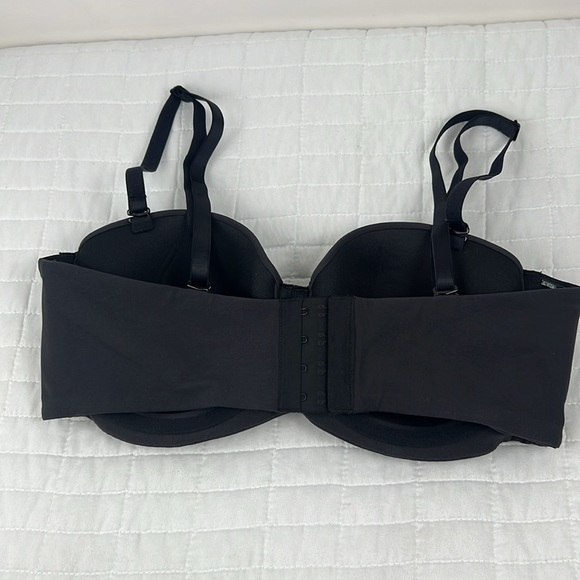 Skims Fits Everybody Strapless Bra in Onyx Black Size 38C NWOT - Picture 6 of 10